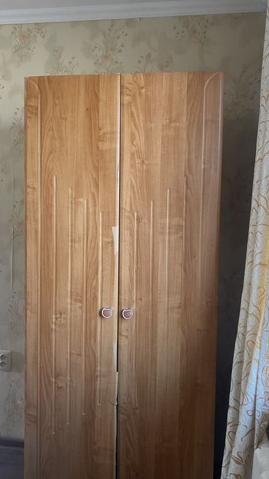 Отдам даром шкаф