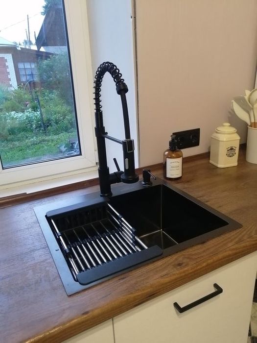 Черная нержавейка мойка кухонный