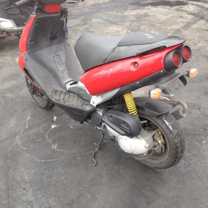 Мотоциклет,скутер АприлияSR (Аprilia SR )50- на части
