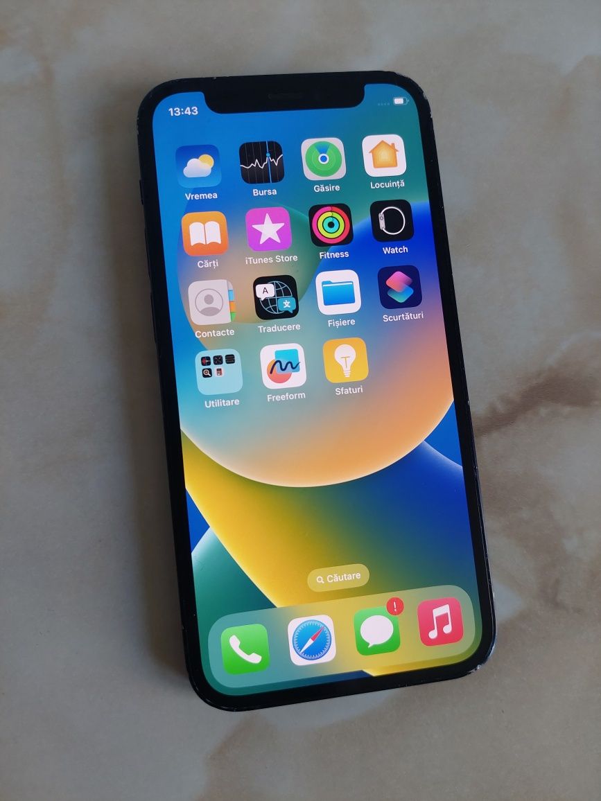 Vând Apple iPhone 12 Mini (negru) de 64Gb Neverlocked //poze reale