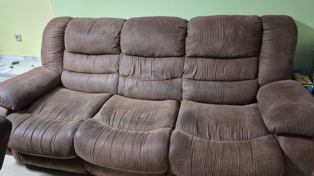 Продавам диван Cheers