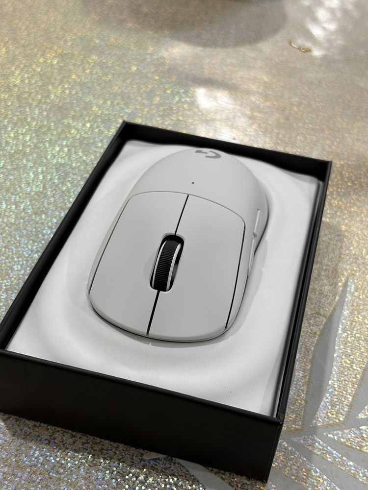 Мышь Logitech G Pro X Superlight 2 белый