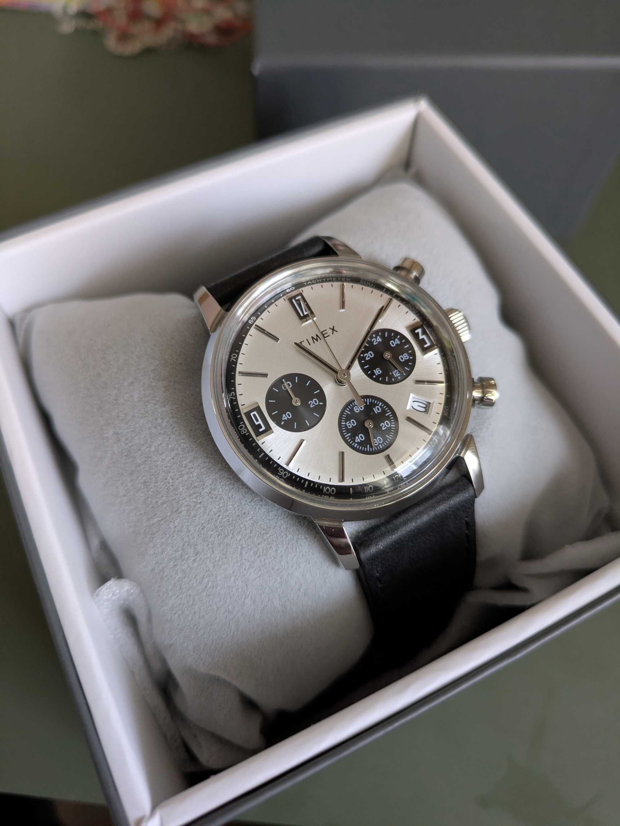 Timex Marlin Chronograph Tachymeter 40mm Panda