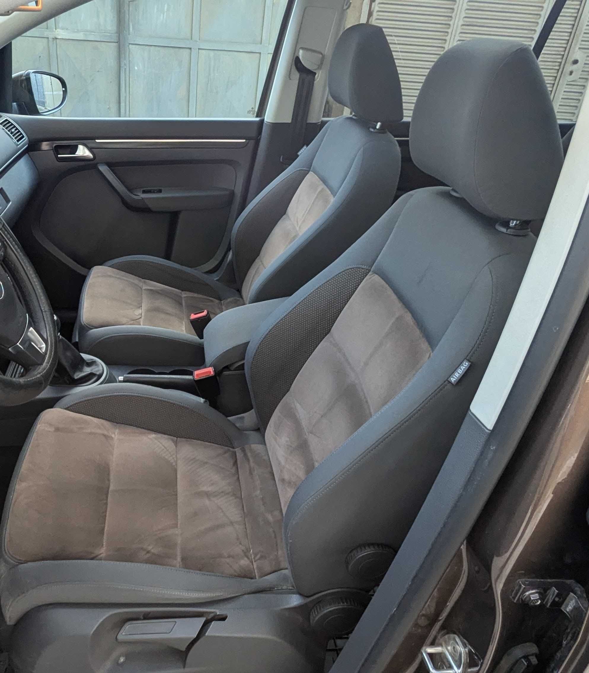VW Touran Highline 1.4 TSI