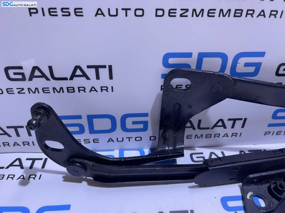 Balama Dreapta Capac Capota Portbagaj Volkswagen EOS 2006 - 2016 Cod 1Q0827302C