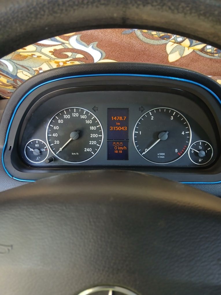 Vand mercedes benz a180