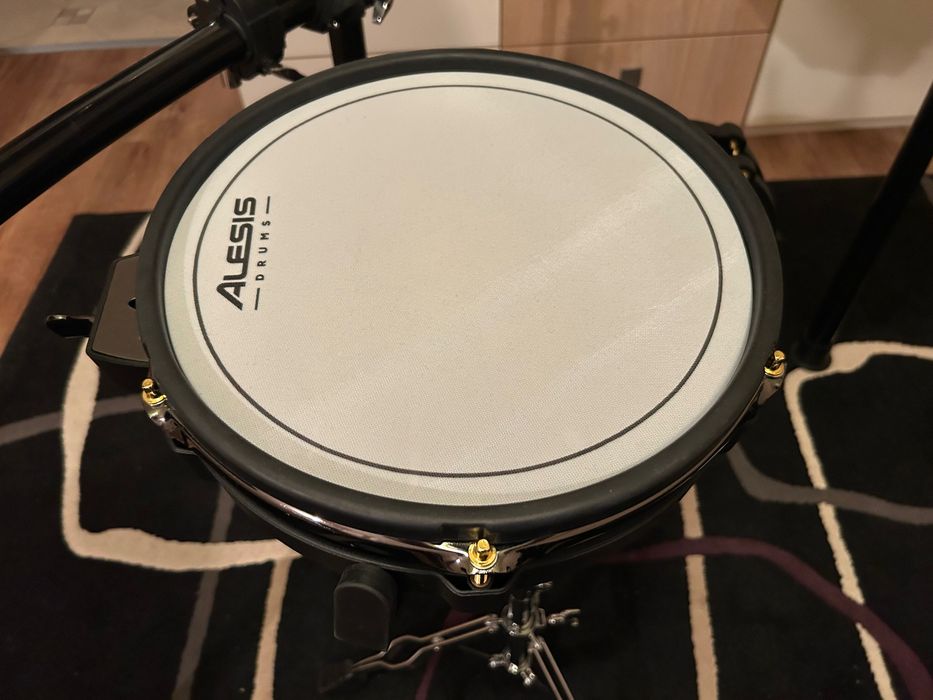 Alesis Strata Core Drum Set