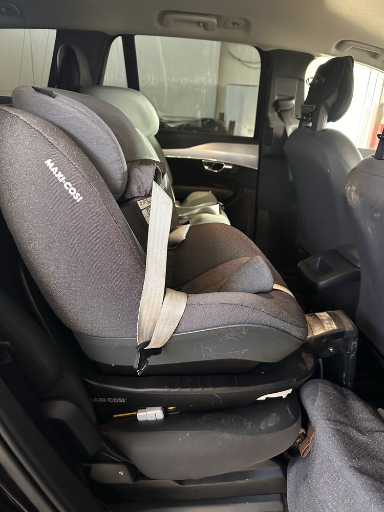Set Maxi Cosi scaun auto Pearl Pro cu baza 3wayfix