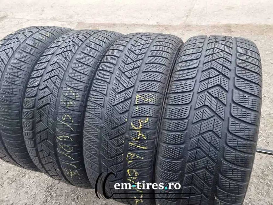 SET 4 Anvelope Iarna 235/60 R17 PIRELLI Scorpion Winter