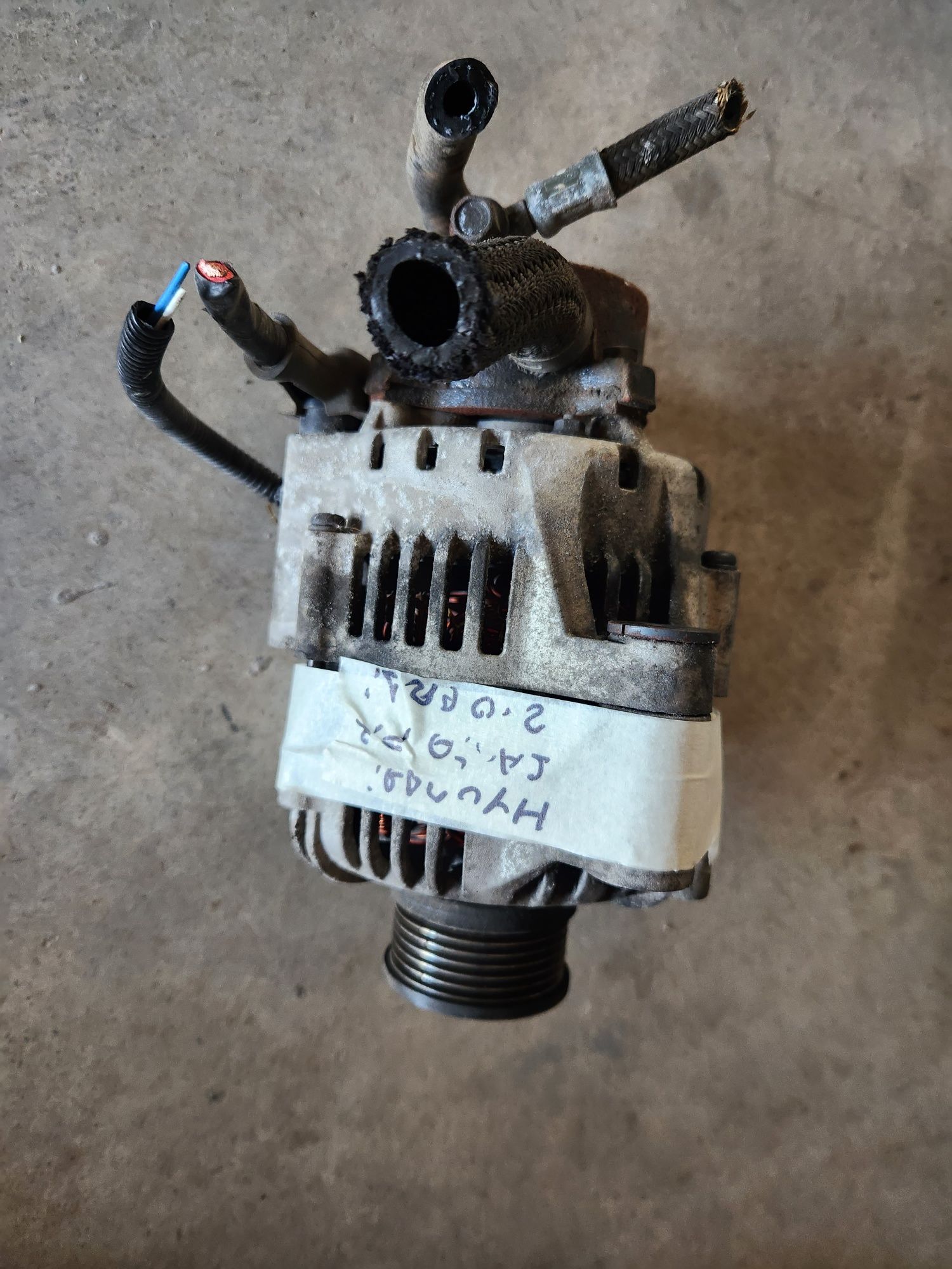 Vând Alternator  hyundai santa fee 2000 diesel