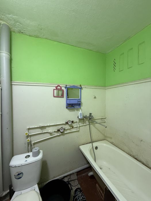 BEZ AGENSTVA 1 xonalik 5-etaj semurgʻ tomonda sherikchi