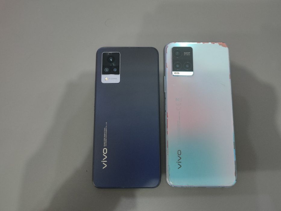 Vând Vivo V21 5G și Y33S