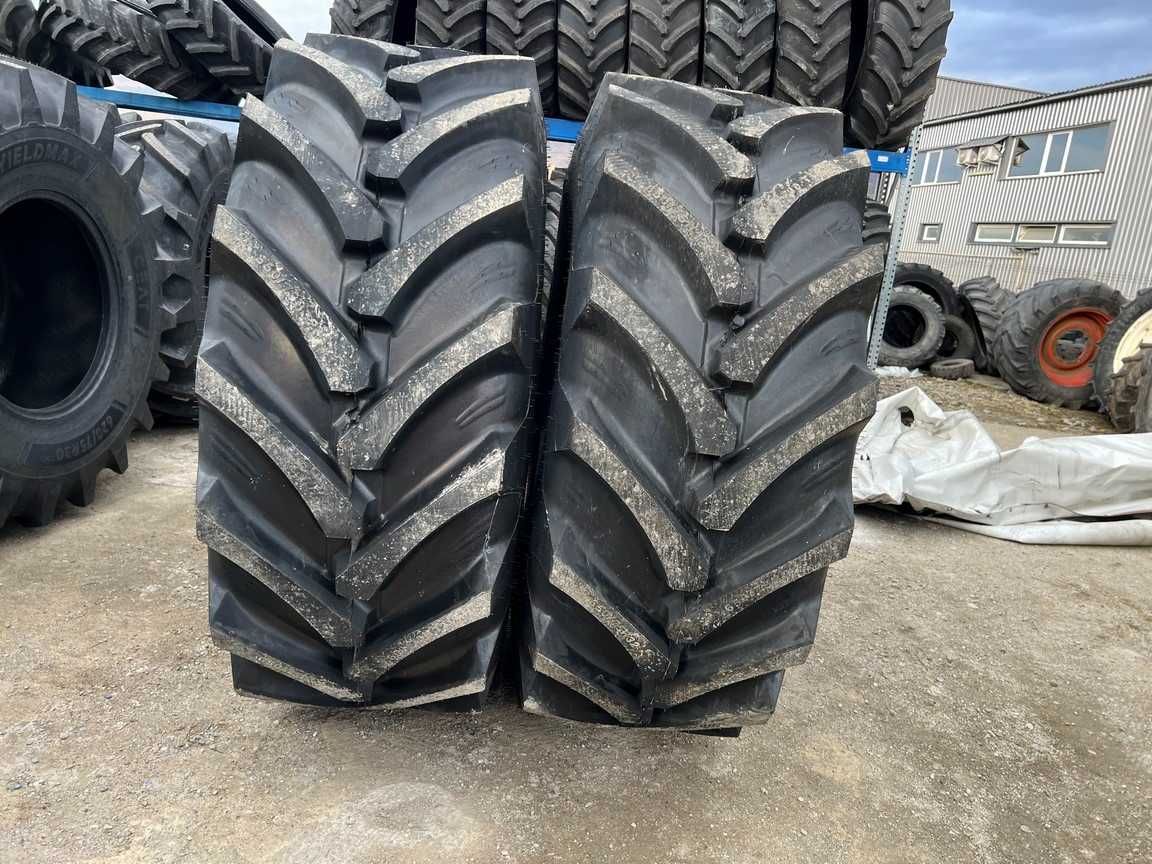 Anvelope radiale noi 650/75 R32 marca OZKA pentru combina