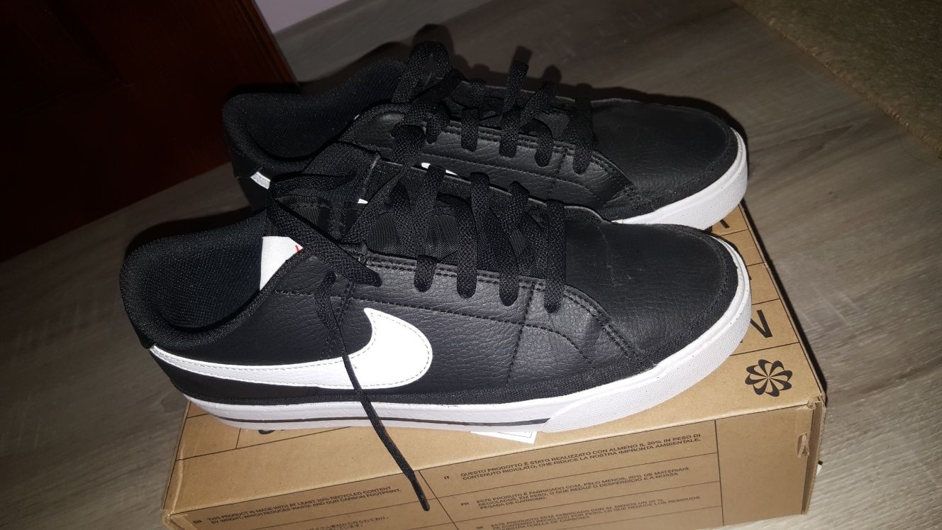 Маратонки( Кецове )кожени Nike 40.5 uk 6.5 см 25.5