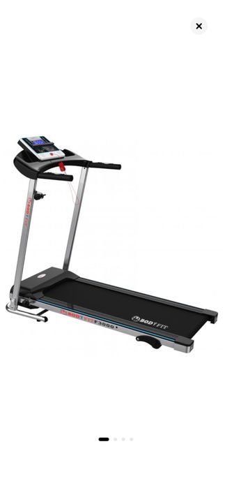 Vand banda de  alergare aproape noua.