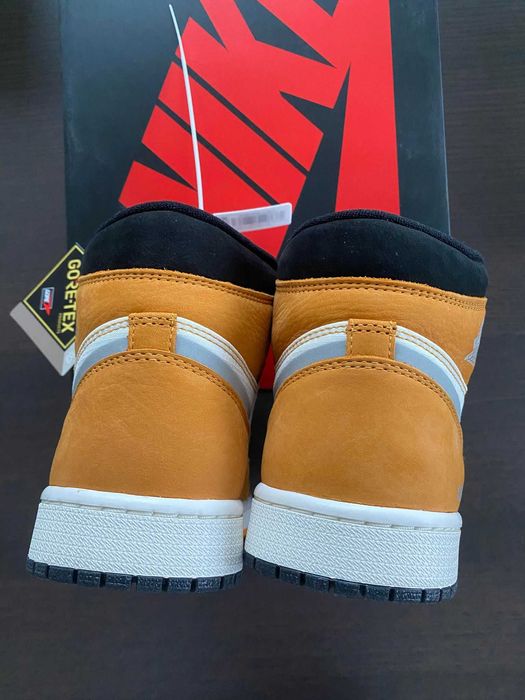 Air Jordan 1 Element Gore-Tex Light Curry