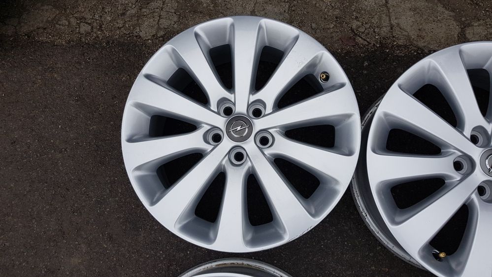 4бр. оригинални джанти Opel 17" 5x110