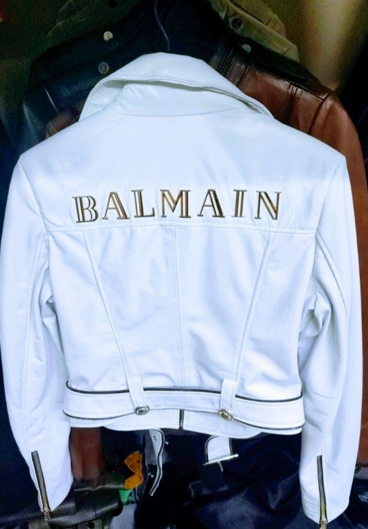 Geaca Balmain,piele naturală 100%,logo metalic, feronerie metalica