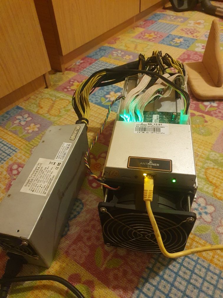 Antminer s9   13,5TH cu sursa inclusa