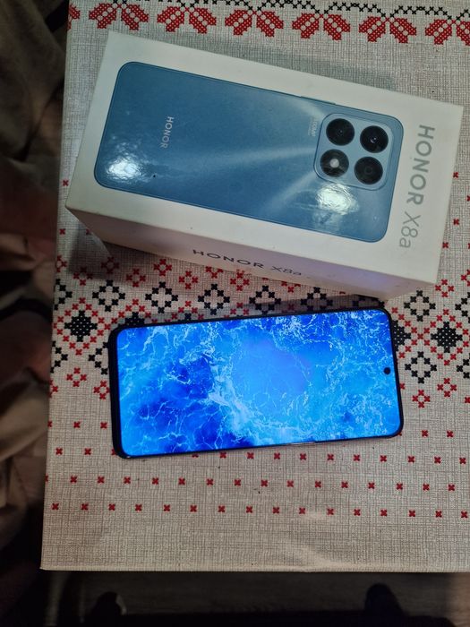 Honor X8a в перфектно състояние