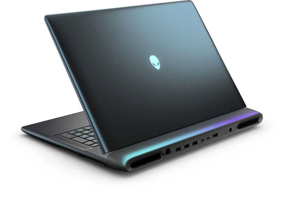 Alienware 16 Area-51 240Hz, Ultra 9, 32GB DDR5, 1TB SSD, RTX 5070 DDR7