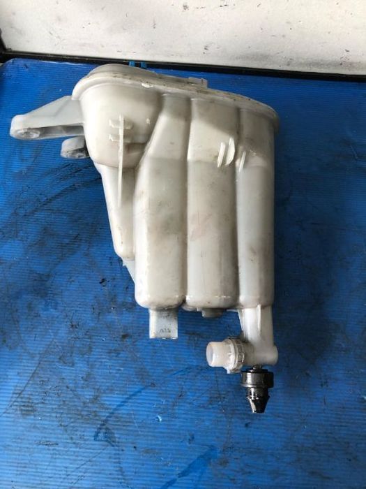 vas expansiune 2.0 tdi audi a4 b8