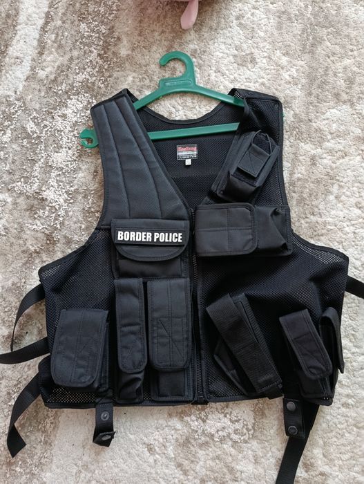 Тактическа жилетка