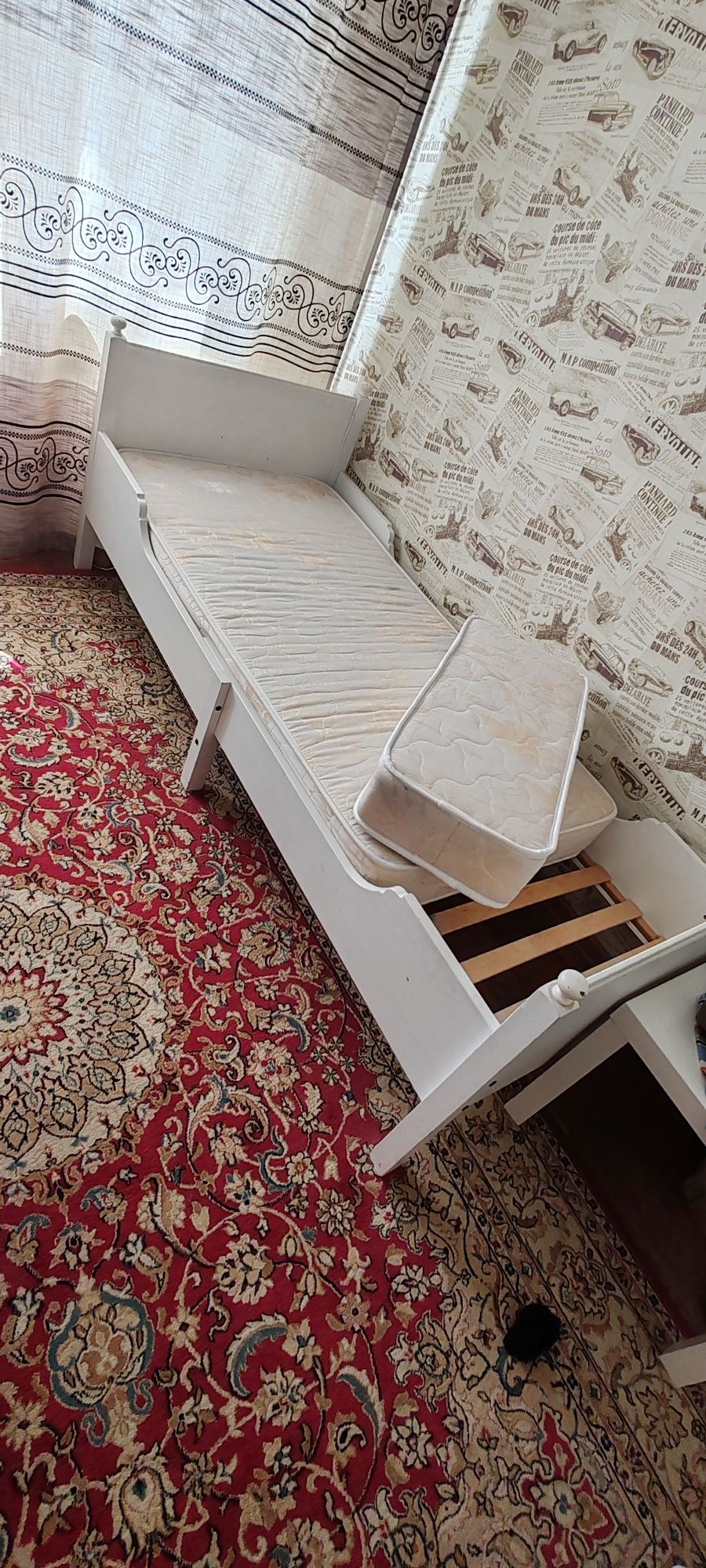Продам кровать в детскую, раздвижную