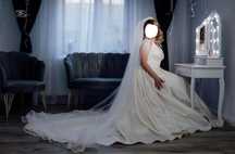 Rochie mireasa + trena complet detasabila