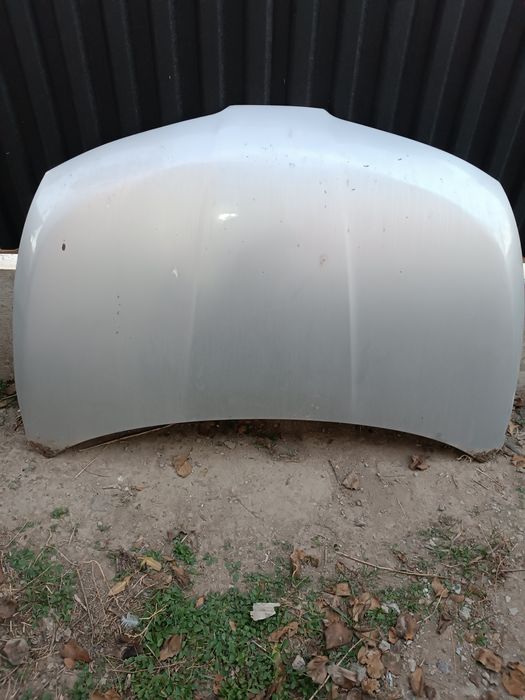 Капот, nissan tiida