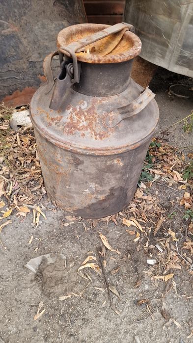 Продам фляга под воду алюминий и железная