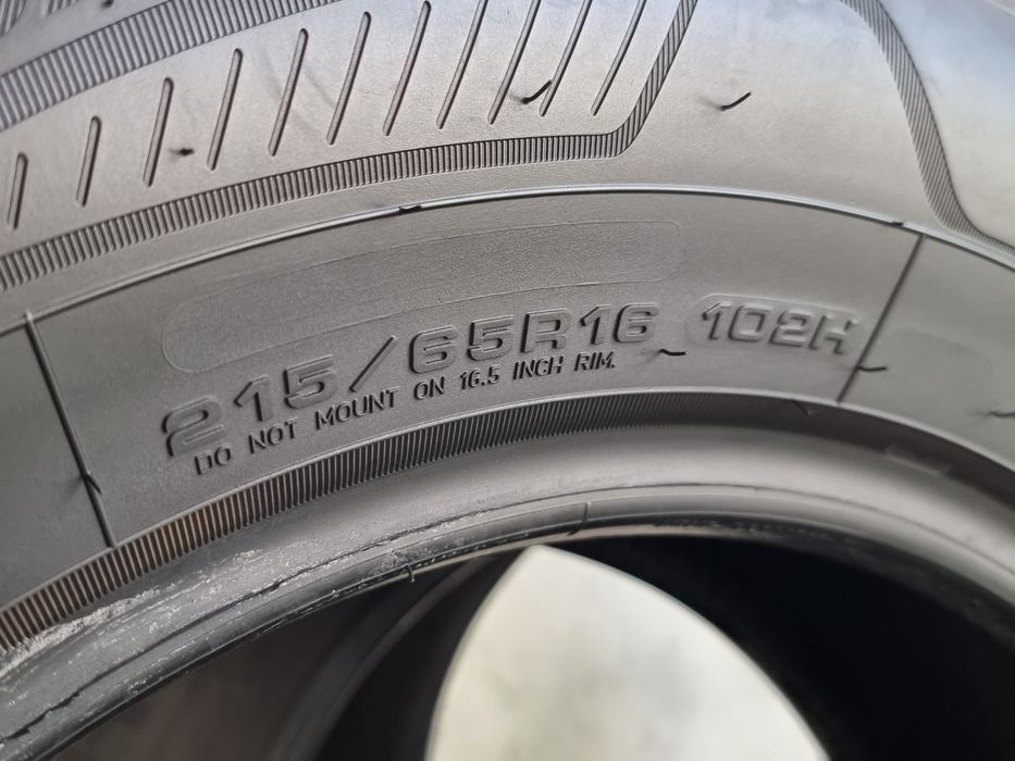 "Dot 23" 215/65/16 Goodyear 4Броя: 350лв 6.2мм всесезонни гуми