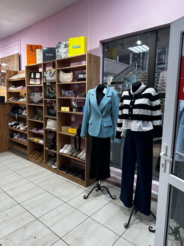 Продам действующий готовый бизнес бутик женский одежды