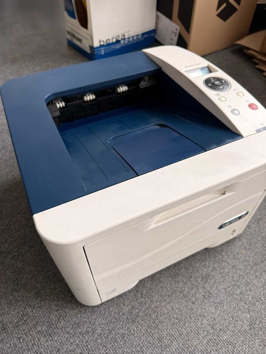 Лазерен принтер Xerox 3320