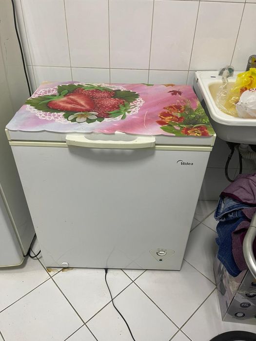 Продам морозильник.