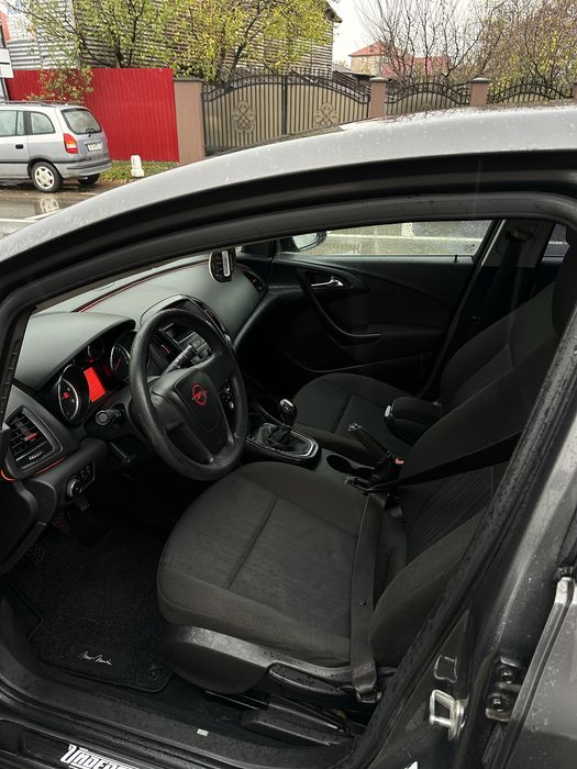 Opel Astra J - 1.3 CDTI -  Computer de bord - Clima -Lumini ambientale