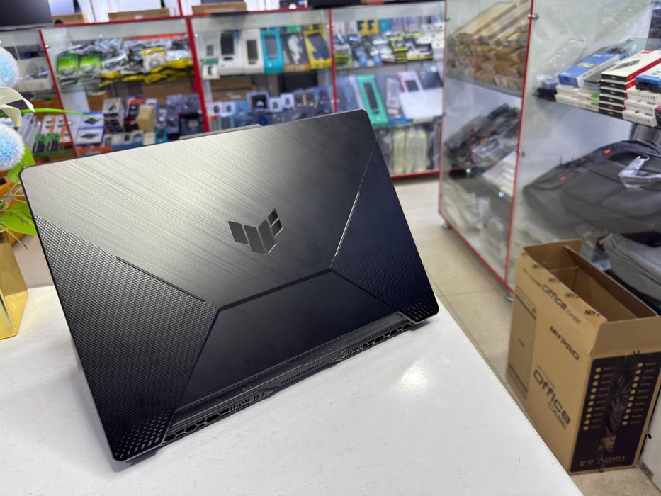 Asus i7 eng soʻngi avlod eng kuchli oʻyin va garfika ishlari uchun