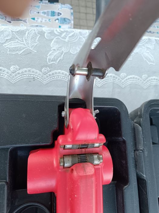 Акумулаторен тръборез