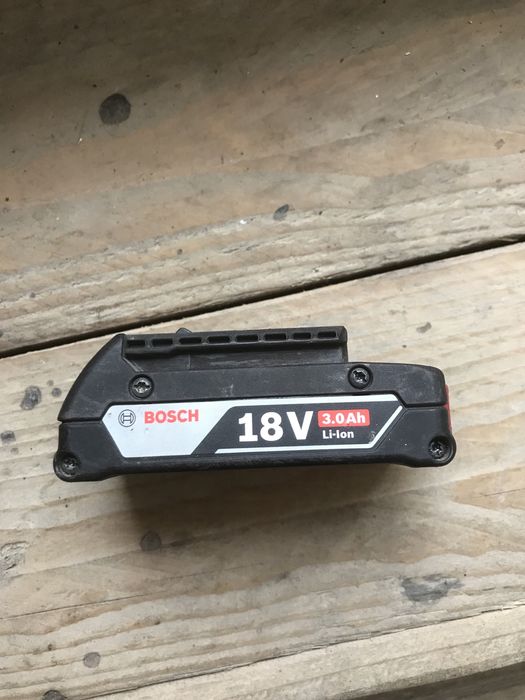 Батерия BOSCH 18v 3,0Ah