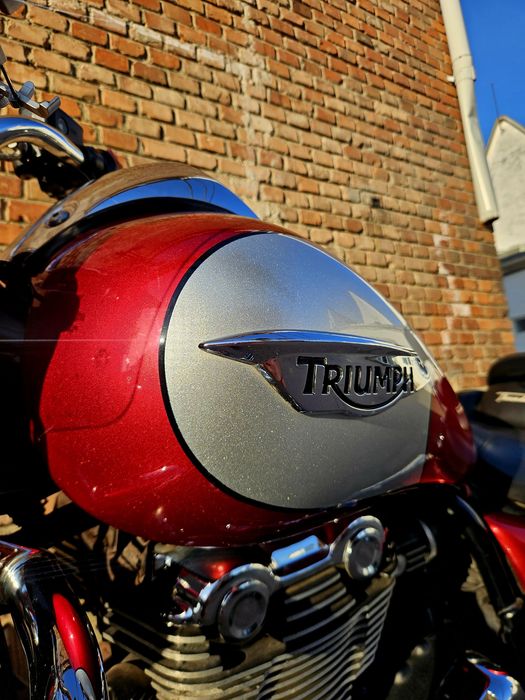 Triumph Thunderbird Commander 1700cc