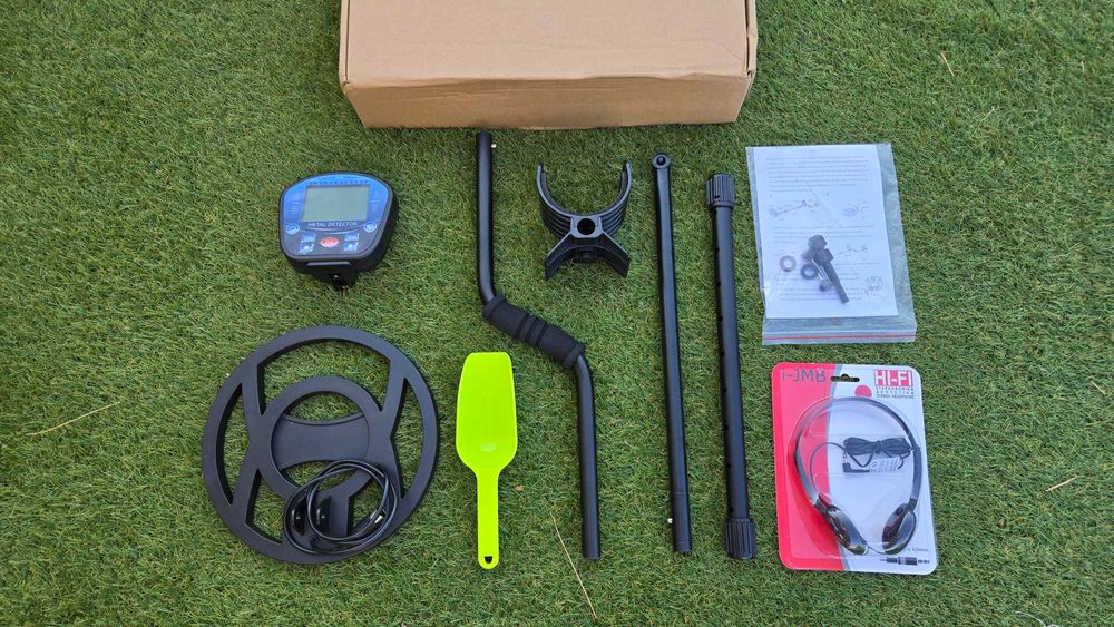 Нов водоустойчив металдетектор,пълен комплект