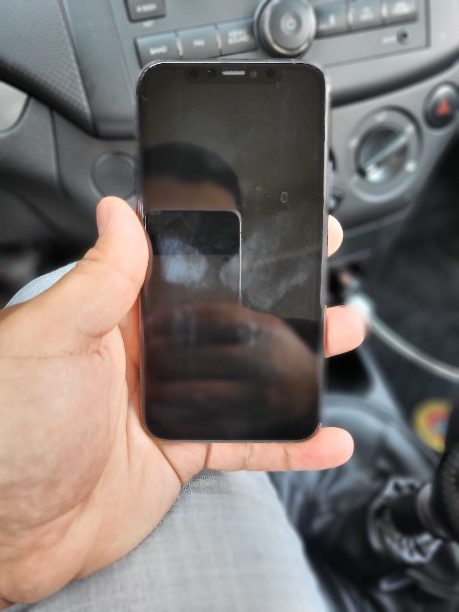 Продам iPhone 11 pro 64gb, green