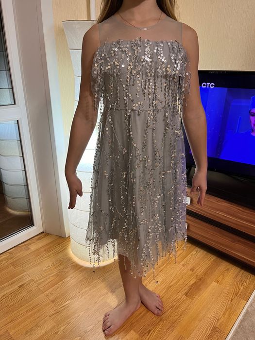 Платье на девочку