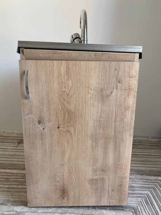 Oshxona uchun moyka va smistutel bilan