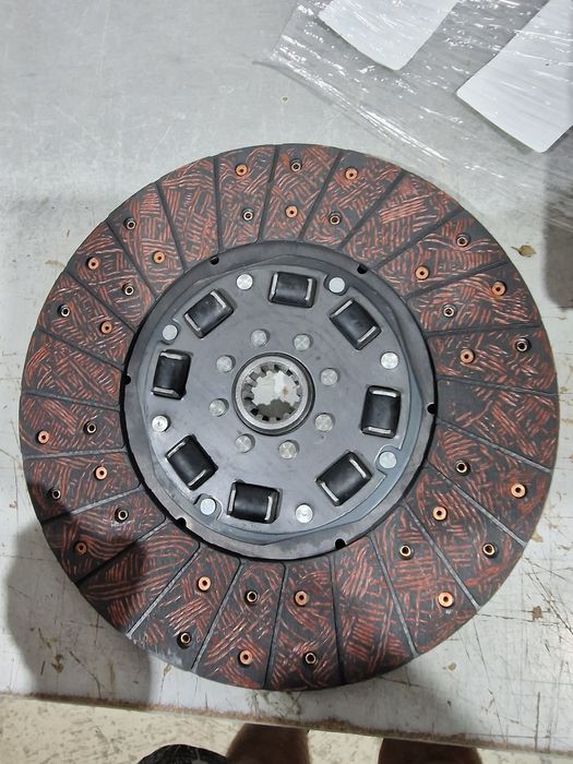 Disc ambreiaj tractor belarus 85 diametru total 340 mm cu  12 dinti pr