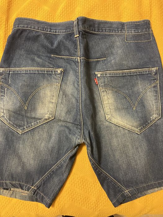 Pantalon scurt Levi’s marimea 32