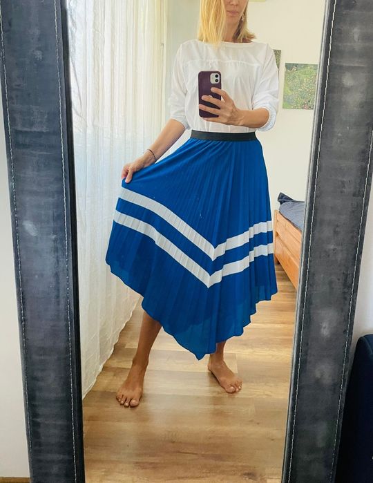 Fusta Zara, stare impecabila