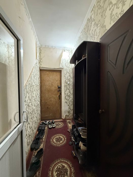 Юнусабод 11.кв 2/4/4 50.кв Срочно квартира МетроЛиня