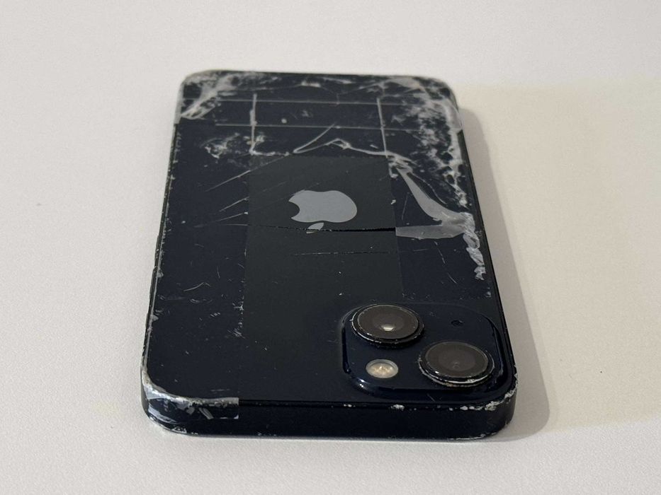 Бартер! iPhone 13 128GB (За части)