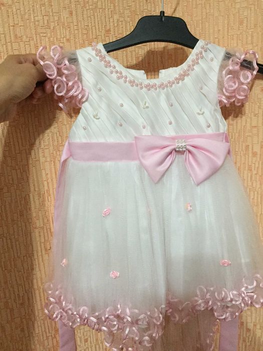 продам детское платье для девочки